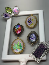 Load image into Gallery viewer, Creative Jewelry created by nail products at Nailcation in April 2026
